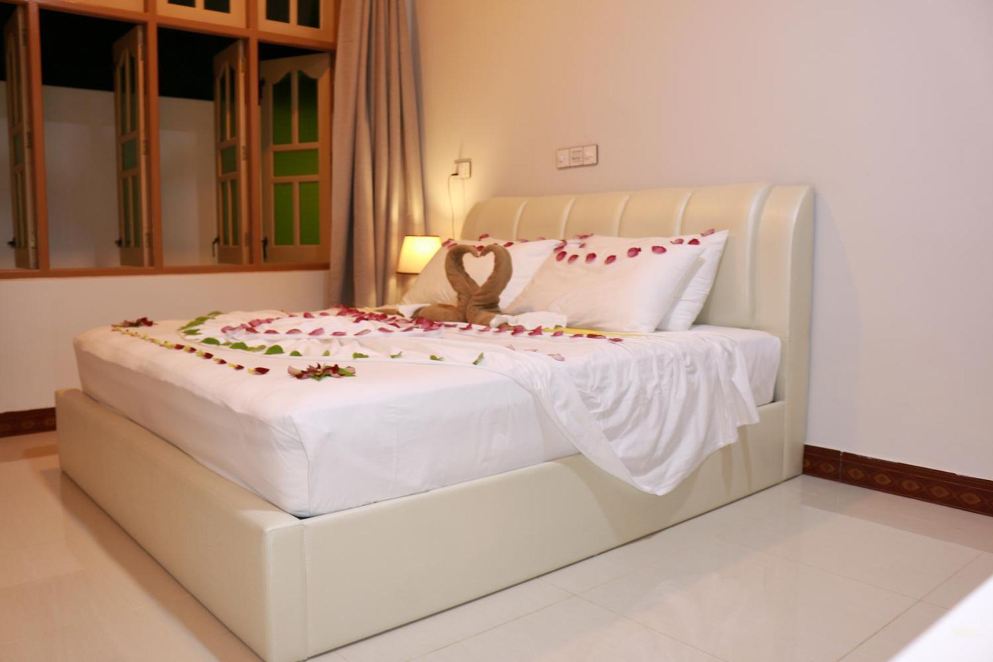 Oasis Village Fenfushi, Maldives Exterior foto